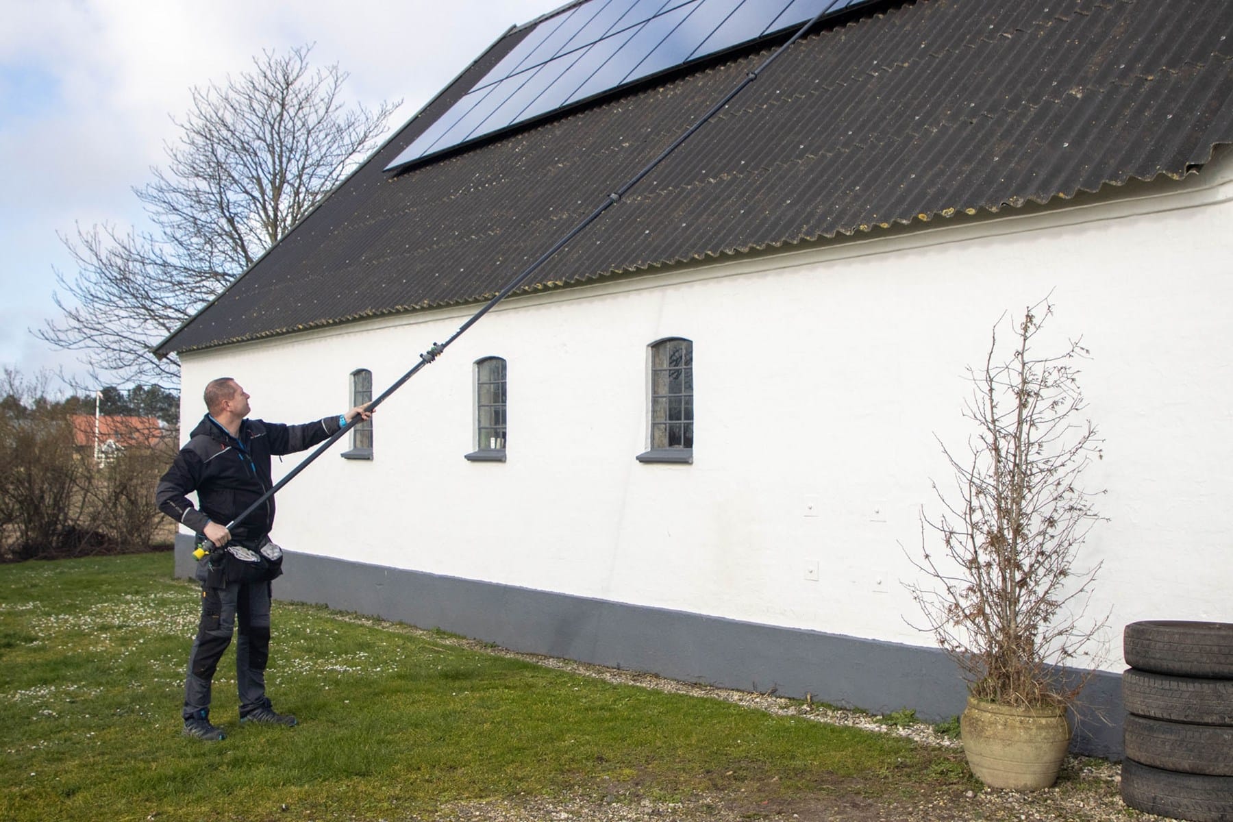 Vinduespudser til solcellevask i Viborg